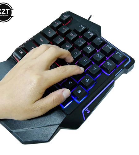 USB One-Handed Keyboard Gaming Mechanical Feel Keyboard Portable 35 Keys Mini Wired Keyboard Ergonomic Gaming Keyboard